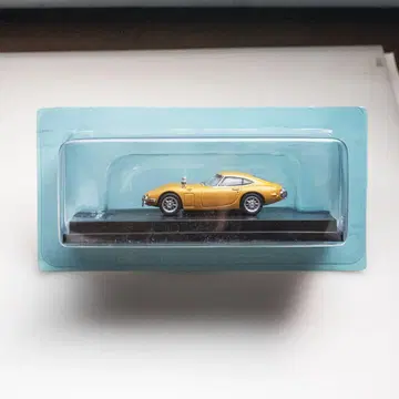 도요타 2000GT 미니어처 피규어