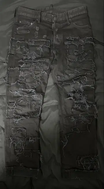 DSQUARED2 데미지 데님 팬츠