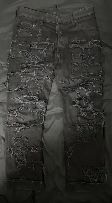 DSQUARED2 데미지 데님 팬츠