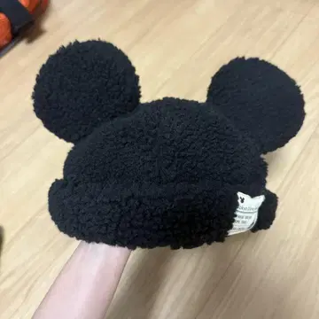 미키마우스 귀달린 팬캡 블랙 모자