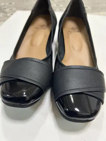 BELL FLORRIE 펌프스