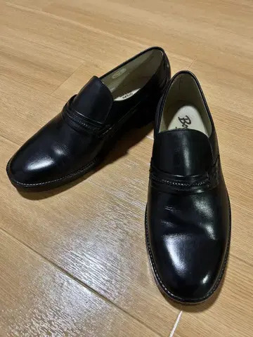 미사용 오츠카 제화 본 스텝 로퍼 26EEE