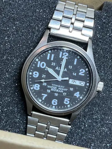 SEIKO ALBA 티타늄 20BAR DAYDATE 7N43 작동품