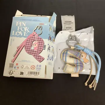 Pin for love S 알파벳 러브브 팝마트