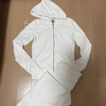 쥬시 꾸뛰르 화이트 셋업