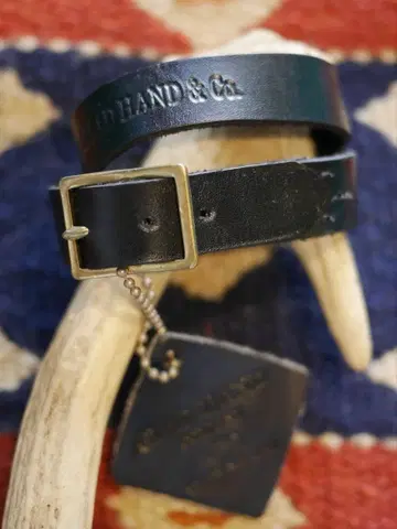 GLAD HAND 가죽 팔찌 뱅글