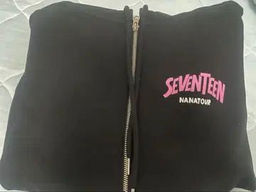 SEVENTEEN NANATOUR 후드티