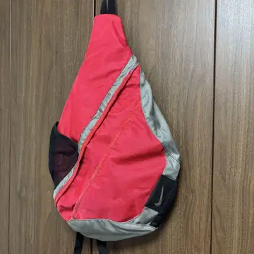 NIKE 나이키 00s y2k 원숄더백 슬링