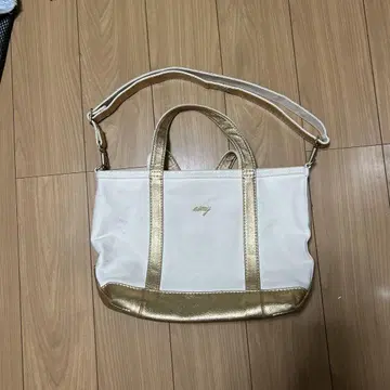 LL Bean 화이트 골드 토트백