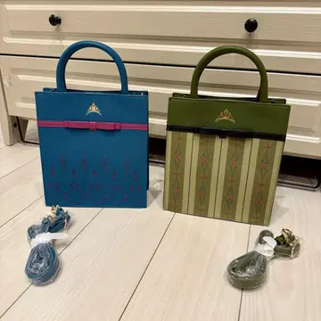치하루 아나와 눈의 여왕 백 대관식 세트 아나 엘사