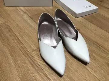 [긴자 카네마츠] 화이트 펌프스 로우힐 결혼식