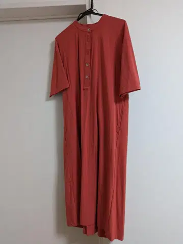 오렌지 셔츠 원피스 반팔 버튼 포함