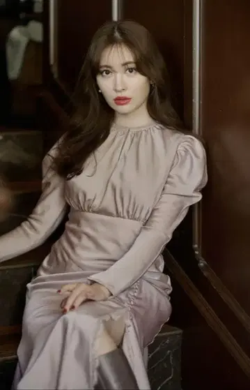 [ herlipto ] Rosa Slit Lace Dress