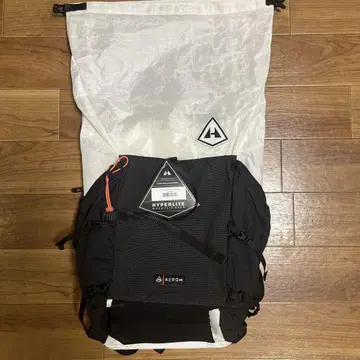 HYPERLITE MOUNTAIN GEAR AERO28 화이트