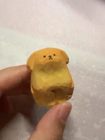 폴리곤 스타일 강아지 피규어