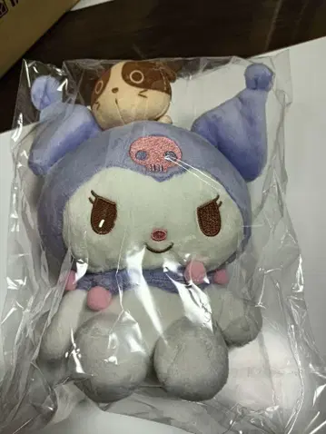 우사미 쿠로미 콜라보 봉제 인형 당선품