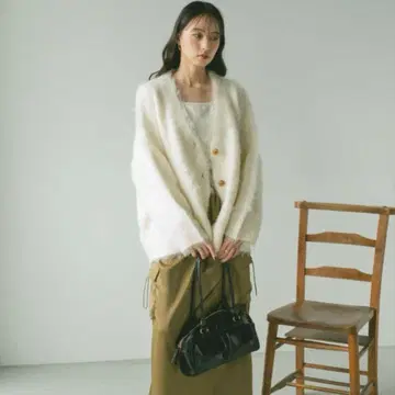 [ VANNIE U ] 아이보리 V넥 가디건 F