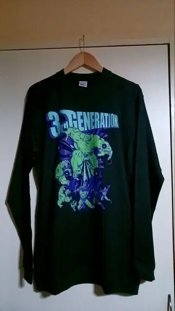 3rd GENERATION 그래픽 프린트 긴팔