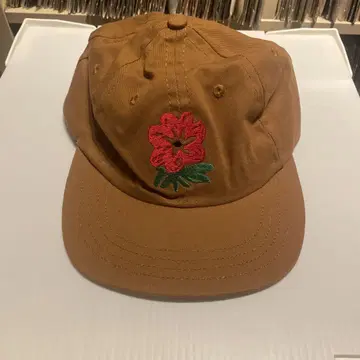 Andy Mister 'JOE GARVEY Flower Hat'