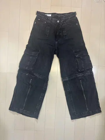 ZARA 블랙 카고 데님