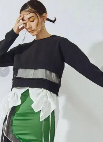 UN3D. 시어 믹스 탑