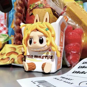 THE MONSTERS Wacky Mart 라브브 차우면
