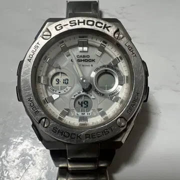 G-SHOCK 화이트 스테인리스 시계