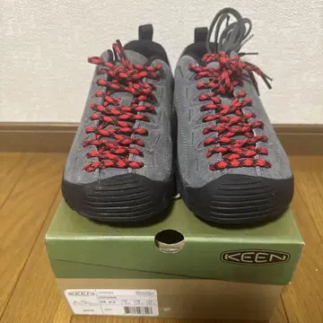 KEEN JASPER 킨 재스퍼 CASTLEROCK 27.5cm