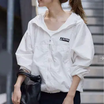 미사용 새상품 택 프레임워크 알타 별주 마운틴 파카 화이트