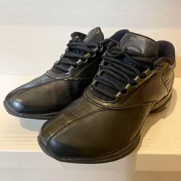 리복 이지톤 가죽 23.0 블랙