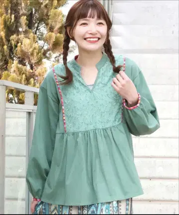 티티카카 블라우스