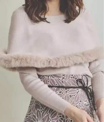 Noela 노엘라 케이프 니트