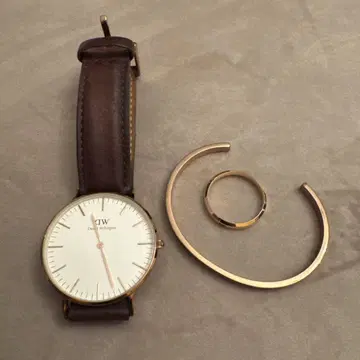 Daniel Wellington 아날로그 시계와 뱅글 세트