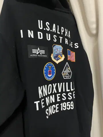 ALPHA INDUSTRIES 블랙 후드티