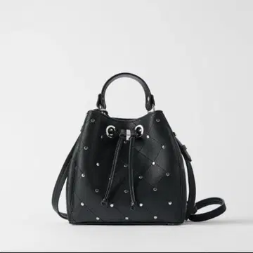 ZARA 스터드 복조리형 버킷 미니 백
