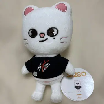 SKZOO Jinivere 지니레트 현진 스키즈