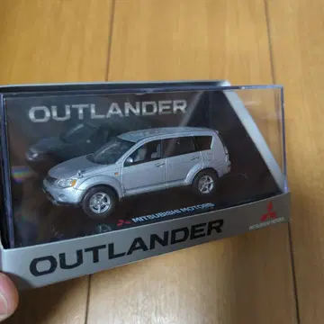 미쓰비시 아웃랜더 1/43 스케일