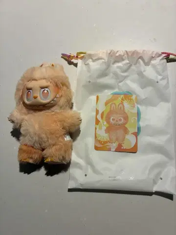 [ 정품 ] Labubu BigintoEnergy 오렌지 하피네스