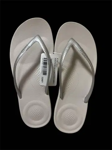 미사용 새상품 fitflop (핏플랍) 실버