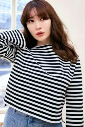 Her lip to 스트라이프 긴팔 T셔츠