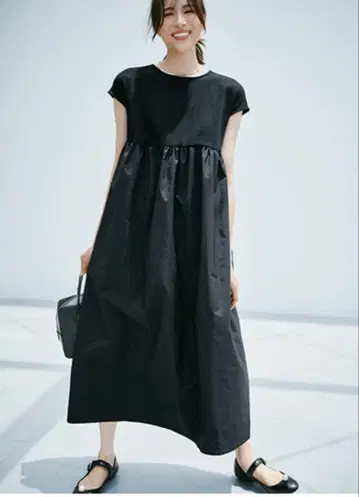 VERY STORE 콜라보 상품 ALEGRE(아레그레) 원피스