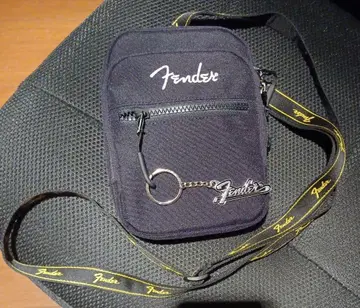 Fender 코듀라 숄더백 그리고 가챠가챠 컴플리트