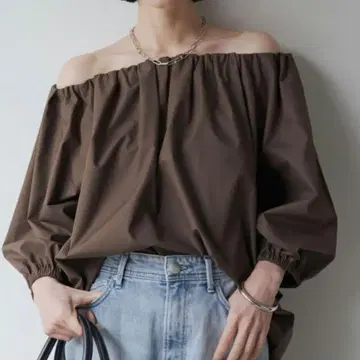 새상품급 라운지 드레스 오프숄더 블라우스 브라운 Loungdress