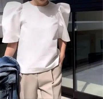 새상품급 Heve 프리 소매 블라우스 화이트