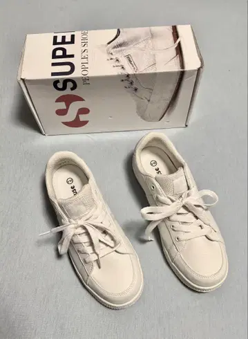 SUPERGA 아이보리 스니커즈 24.5cm