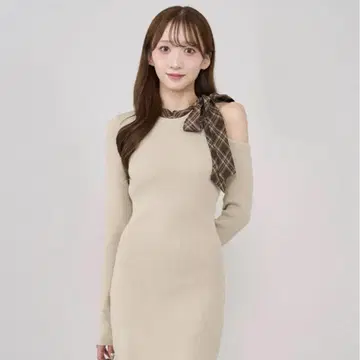 Darich 체크 리본 원숄더 니트 미니 원피스