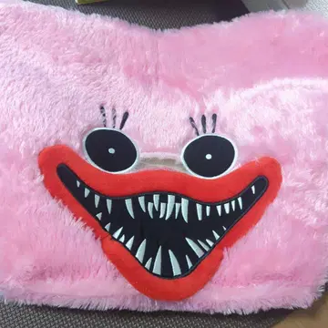 핑크색 캐릭터 쿠션