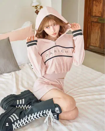 DARICH 후드 부착 후드티 핑크
