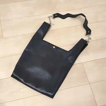 노리 에노모토 노리에노모토 쥬디 스와르 블랙 백