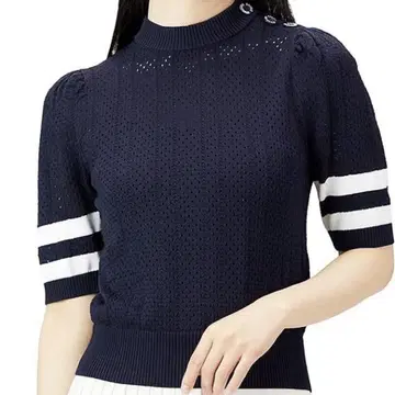 더블 스탠다드 클로징 달실 퍼프 슬리브 니트